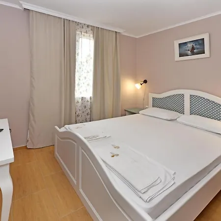 Отель Sirena Palace Family