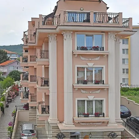 Sirena Palace Family Отель Обзор