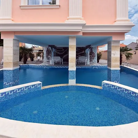 Sirena Palace Family Отель Обзор