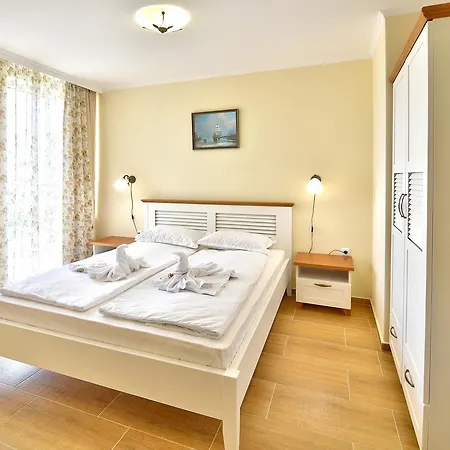 Sirena Palace Family Отель Обзор
