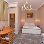 Sirena Palace Family