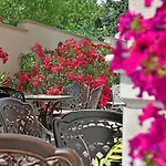 Sirena Palace Family Hotel 3*