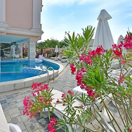 Sirena Palace Family ابزور