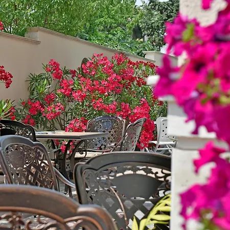 Sirena Palace Family Отель 3*