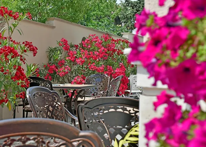 Sirena Palace Family Hotel 3*